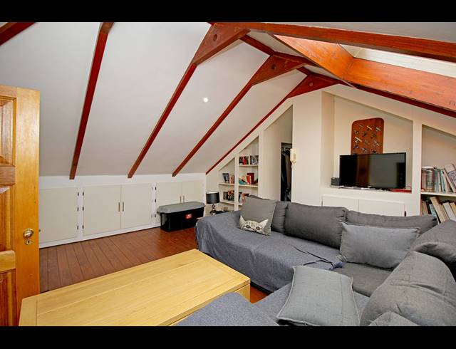 3 BEDROOM HOUSE FOR SALE IN KENSINGTON